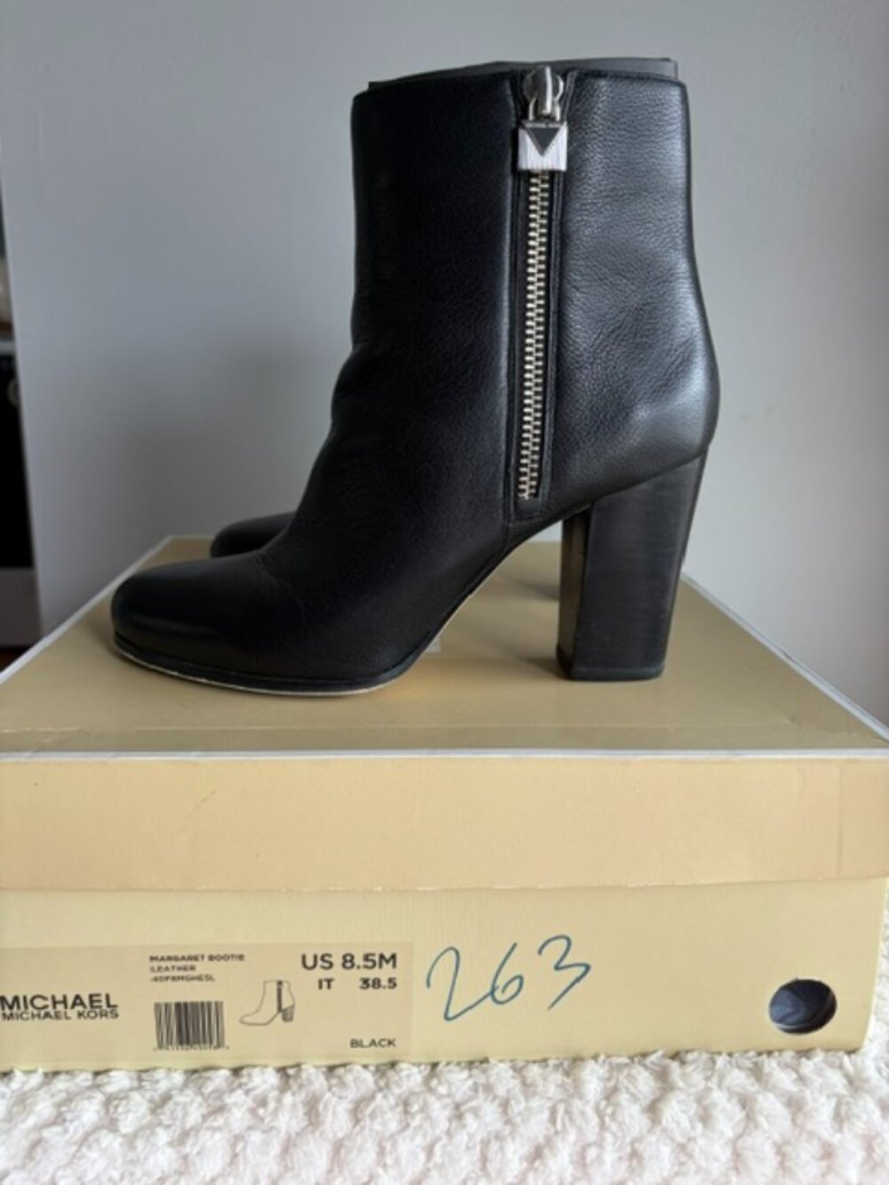 MICHAEL Michael Kors Margaret Black Leather Ankle Booties 8.5